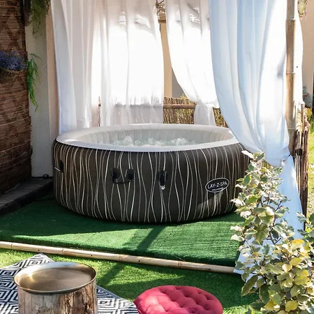 Les Gardiens De La Vallée Apartamento *