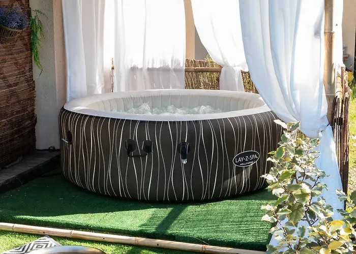 Les Gardiens De La Vallée Appartement *